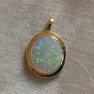 14k gold crystal opal pendant